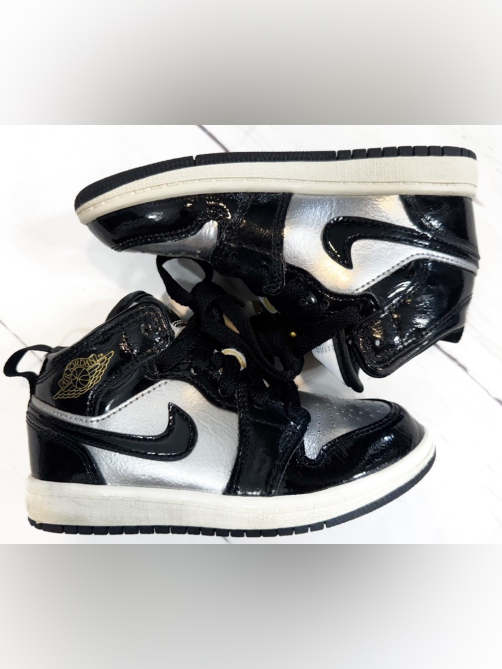 Nike Air Jordan Kids Black and Silver Patent Sneakers 11C
